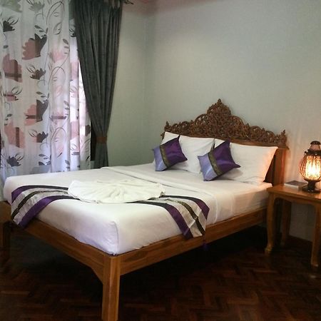 Chok-Wasana Guest House Mae Sariang Room photo