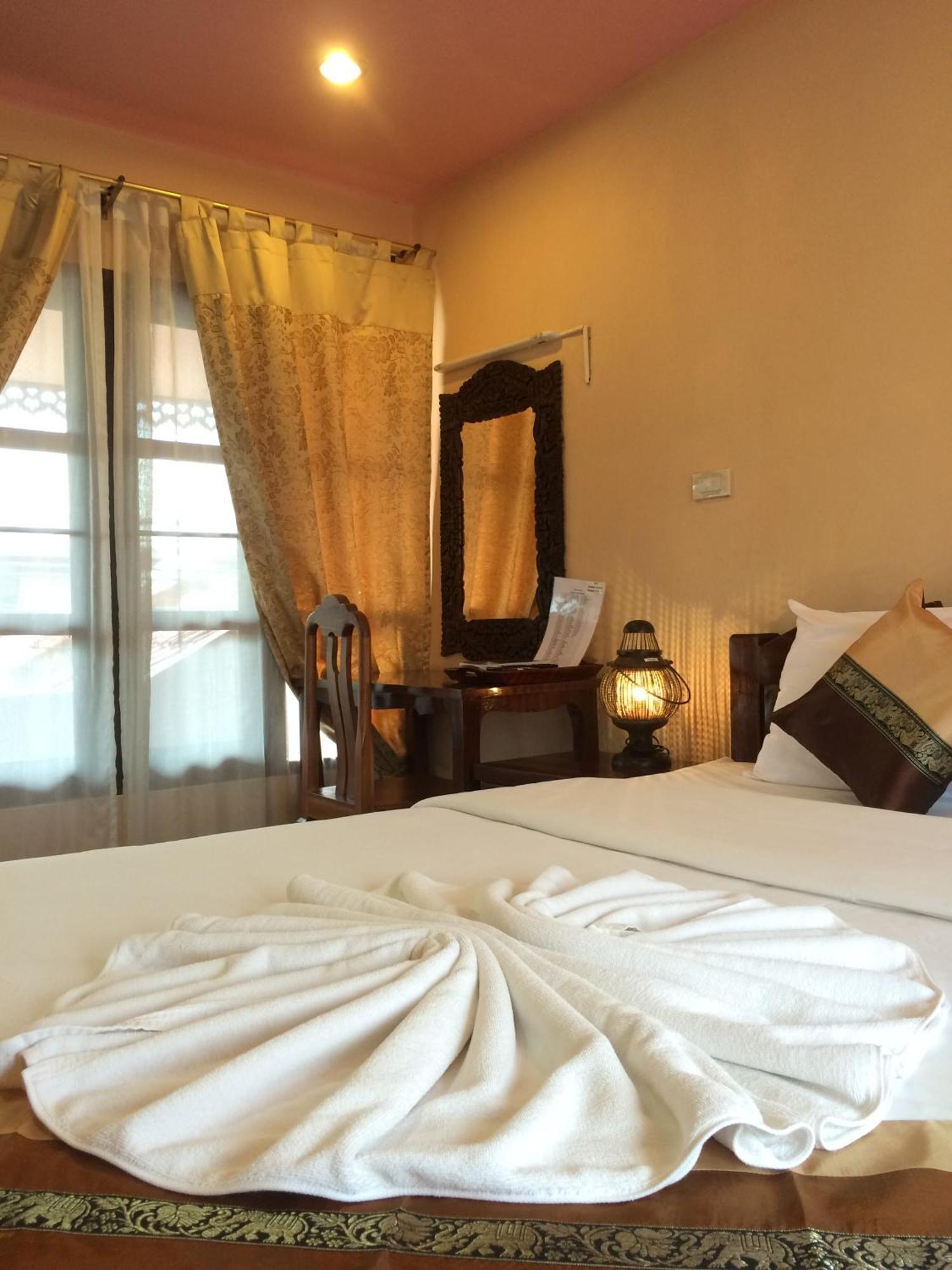 Chok-Wasana Guest House Mae Sariang Room photo