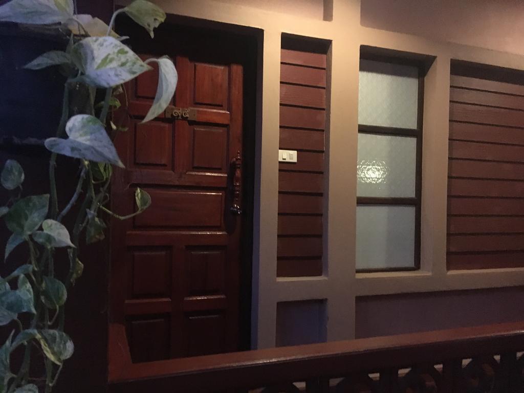 Chok-Wasana Guest House Mae Sariang Exterior photo